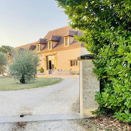 Casa de Férias Le Domaine De Camberoux La Grande Longere Bressac