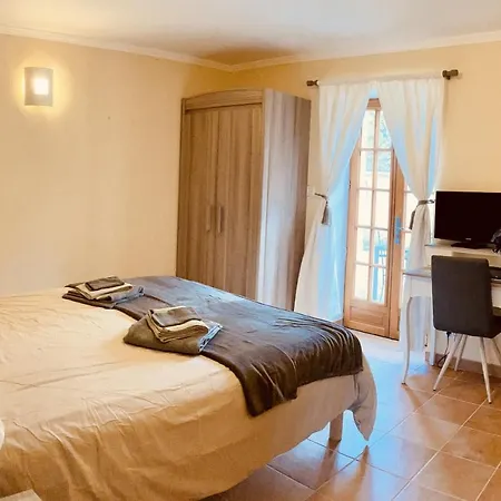 Casa de Férias Le Domaine De Camberoux La Grande Longere *