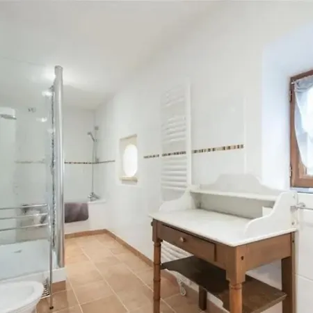 Le Domaine De Camberoux La Grande Longere بيت للعطل Bressac